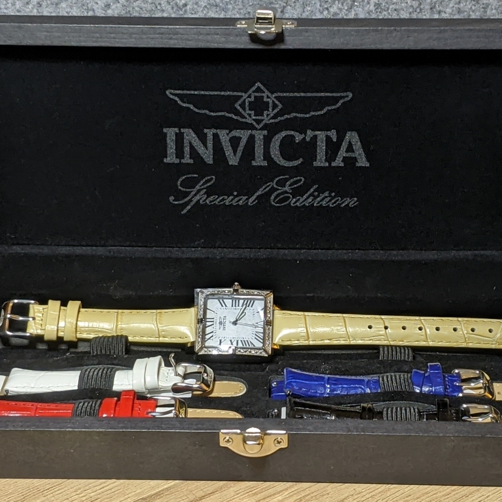 Invicta 12410 Ladies Wildflower Diamond Accented w/ 5 Changeable Leather Bands